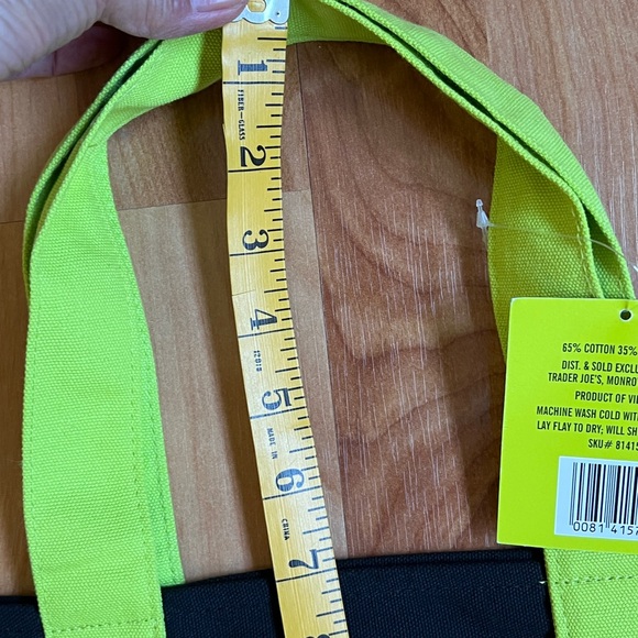 All 4 Trader Joe's Trick or Treat 2025 Canvas Mini Totes - Picture 4 of 6